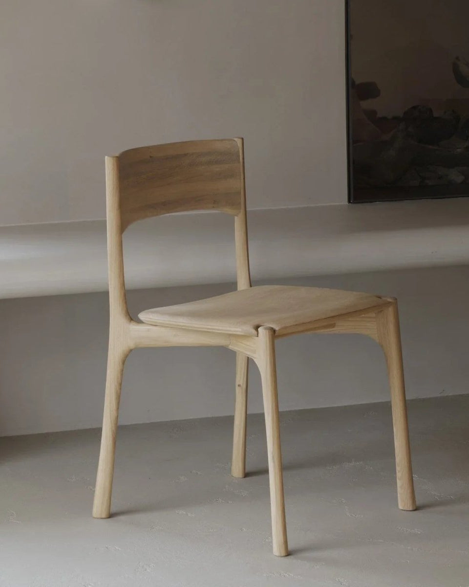 Chaise de salle à manger PI d'Ethnicraft en Chêne massif - vue de face