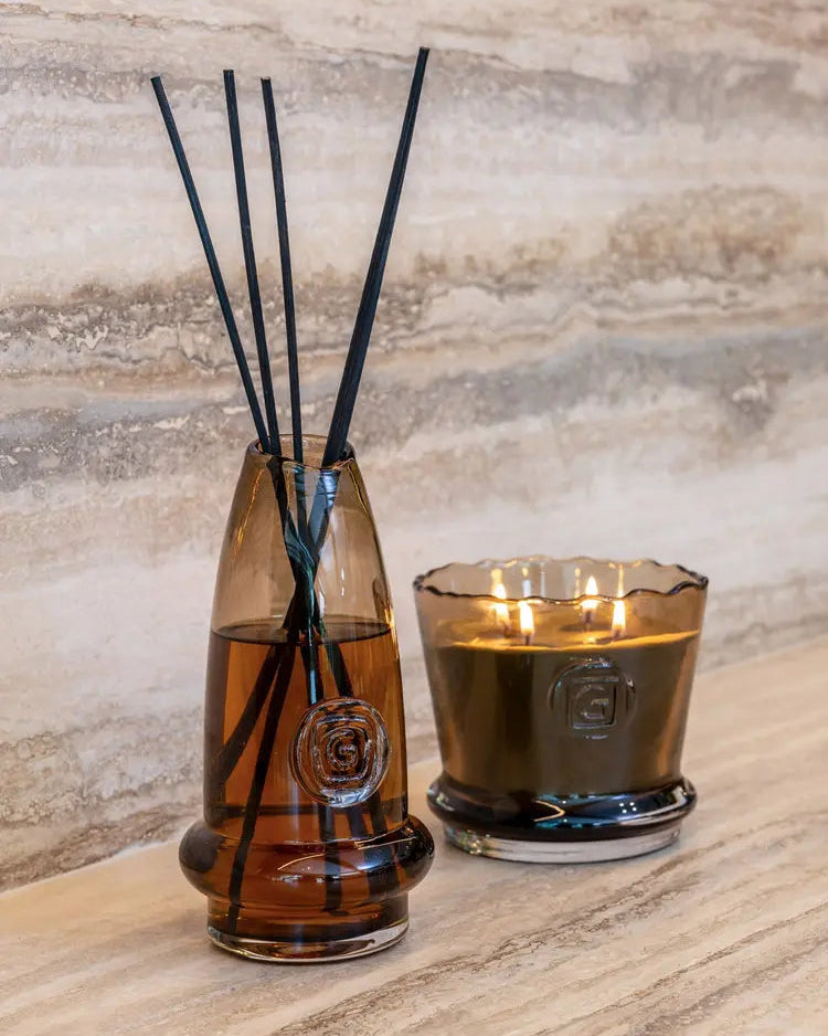 Scented candle ALI - Patchouli & Amber