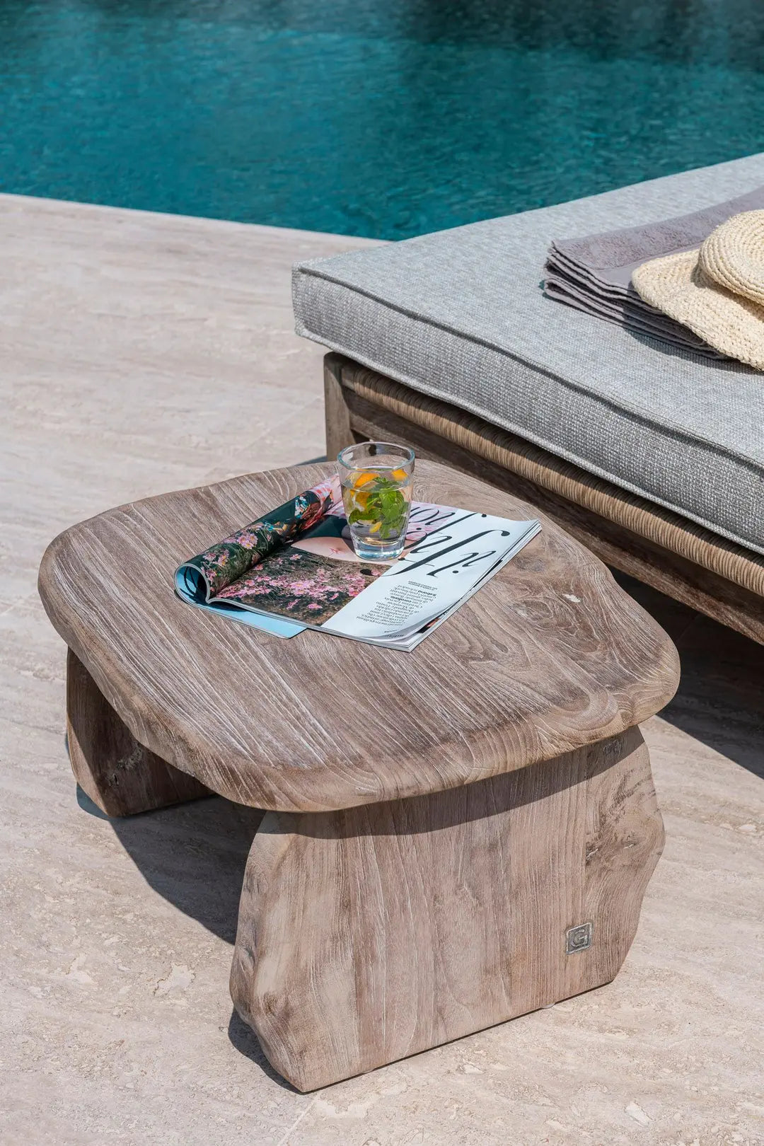 Side table PEBBLE - 52 cm