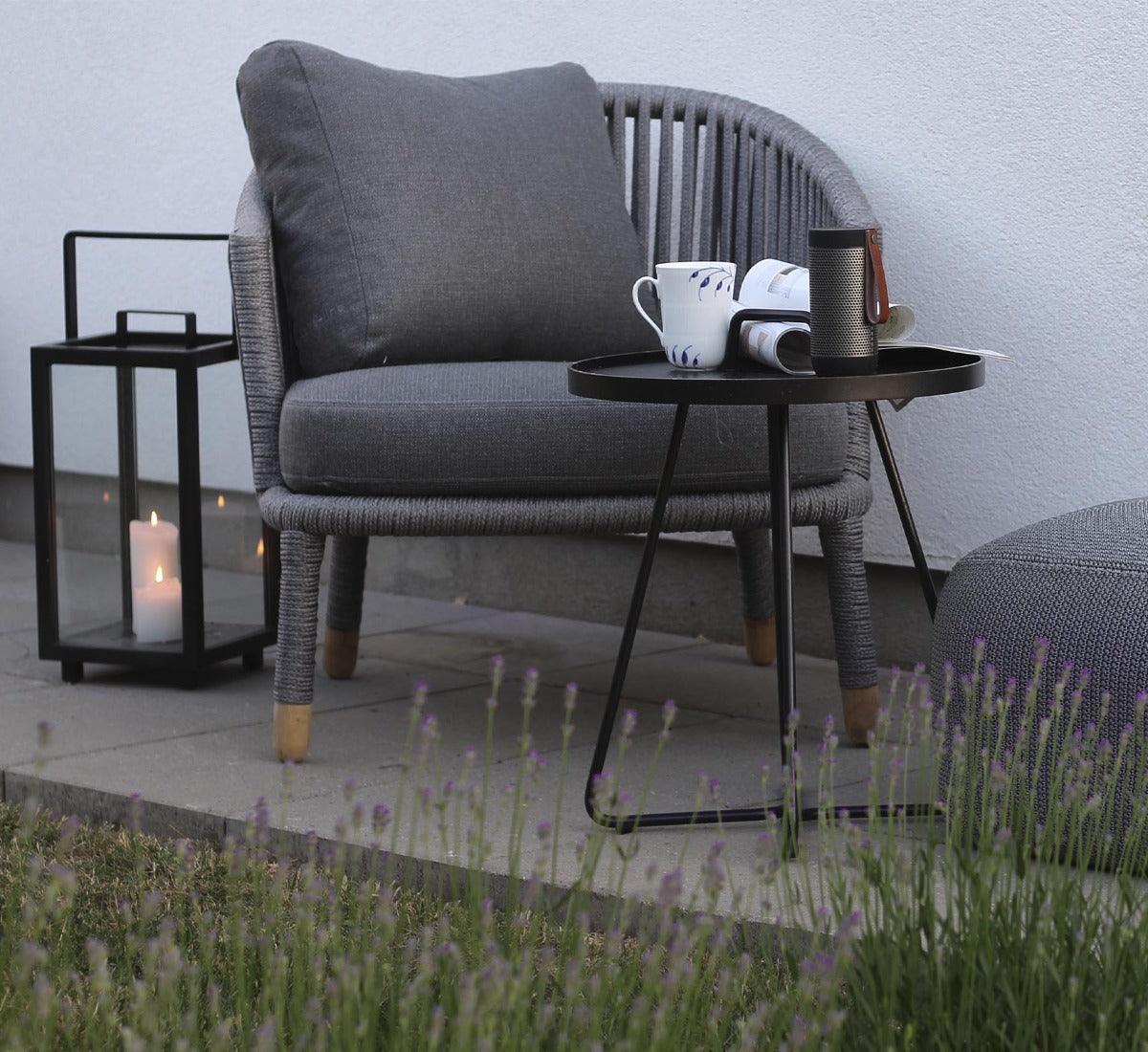 MOMENTS lounge chair