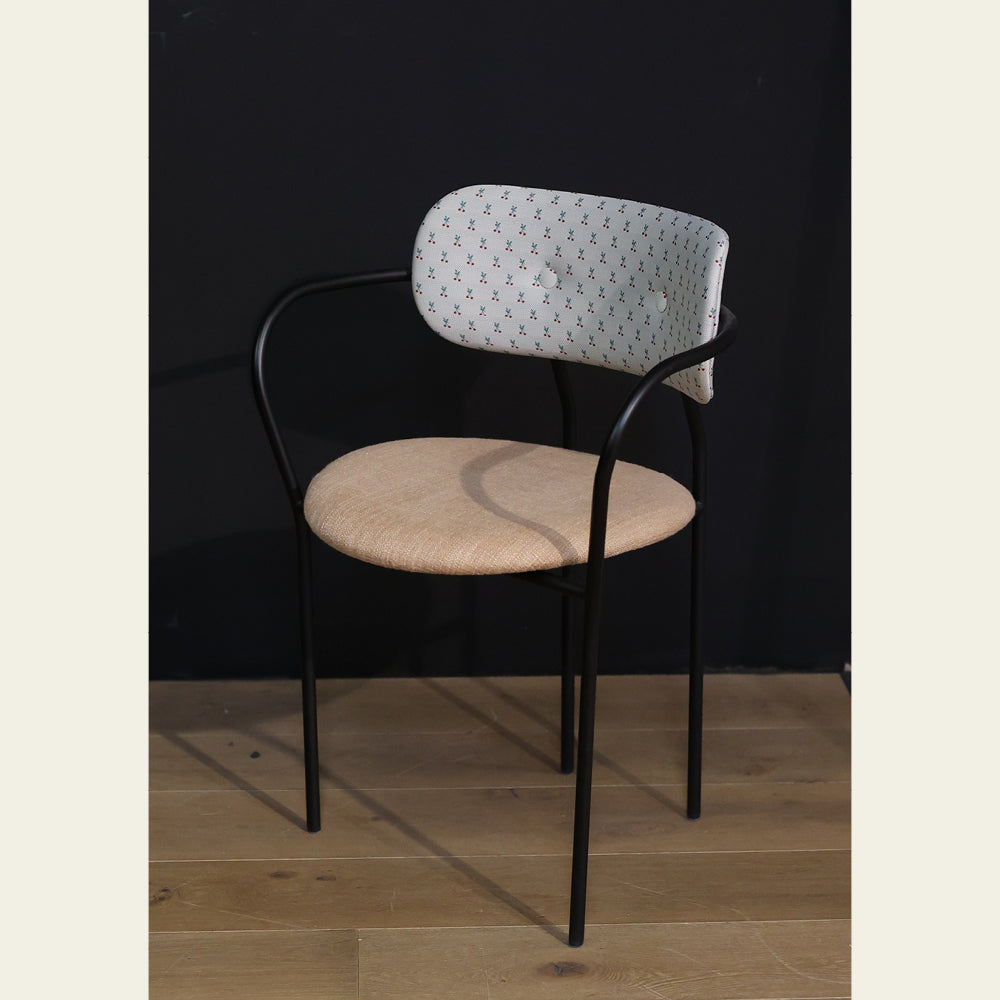 EXPO Gubi COCO Chaise avec accoudoirs