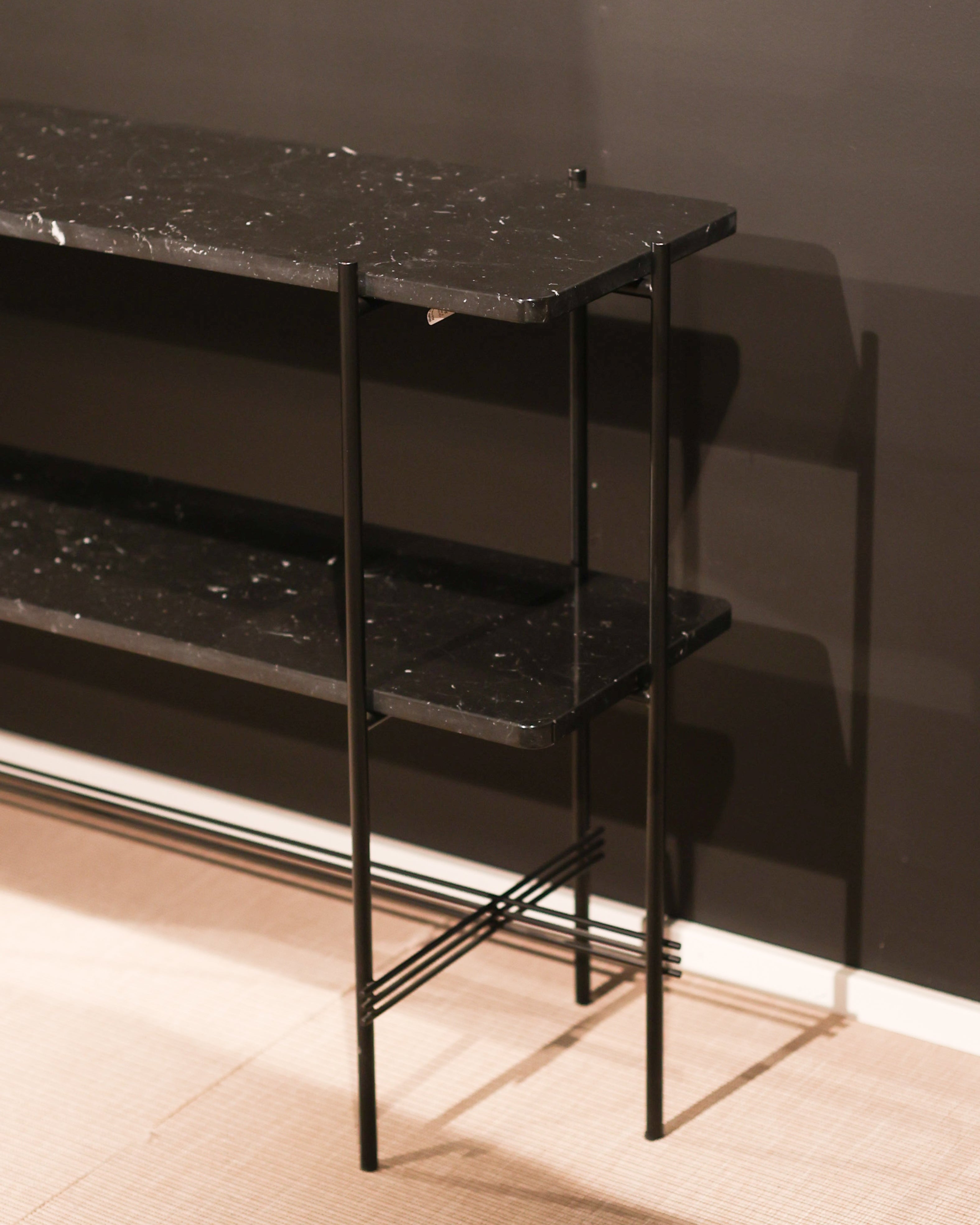 EXPO Gubi TS Console 2