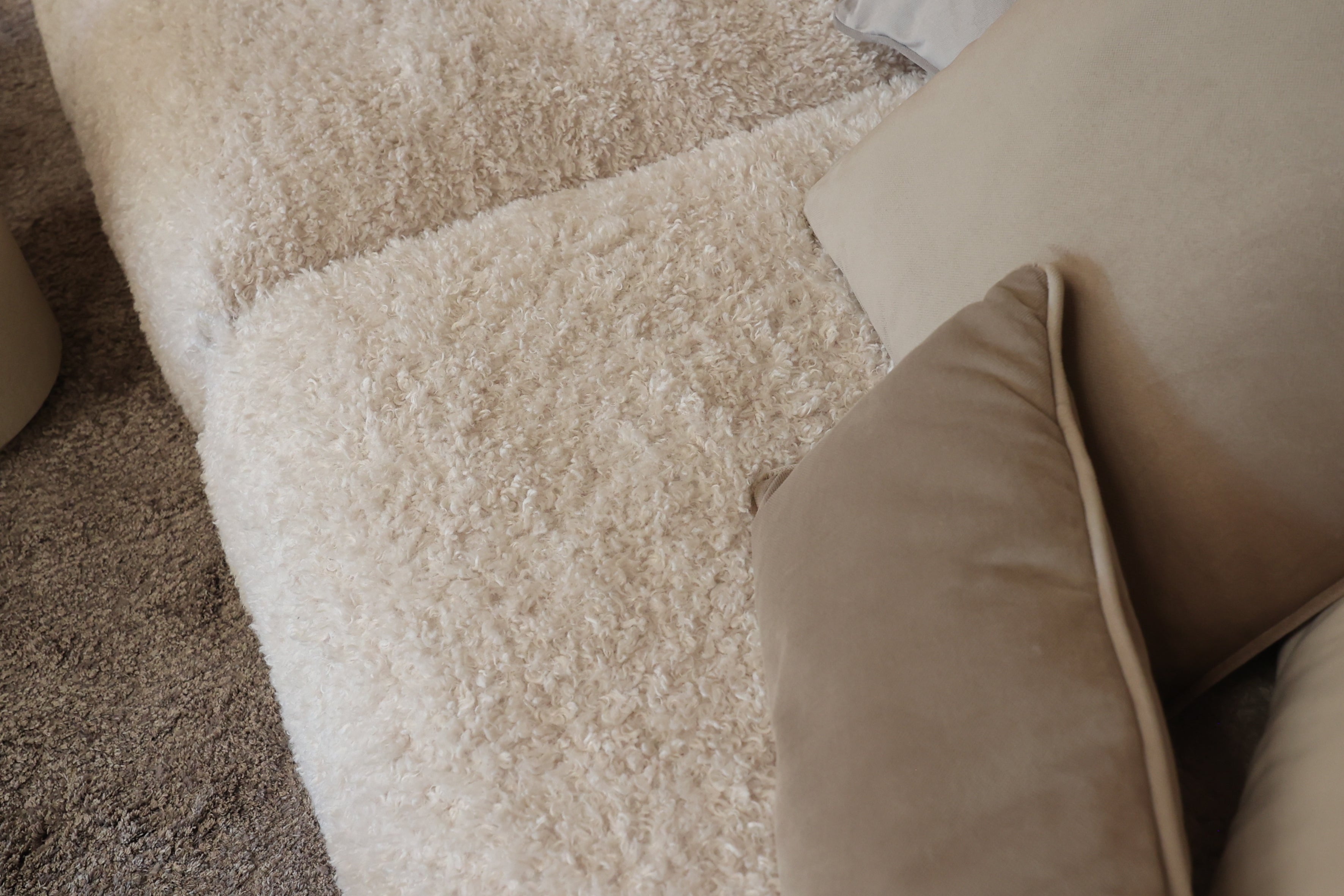 EXPO Vetsack DOODLE Sofa