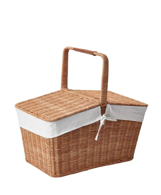 EXPO Lexington rattan picnic basket