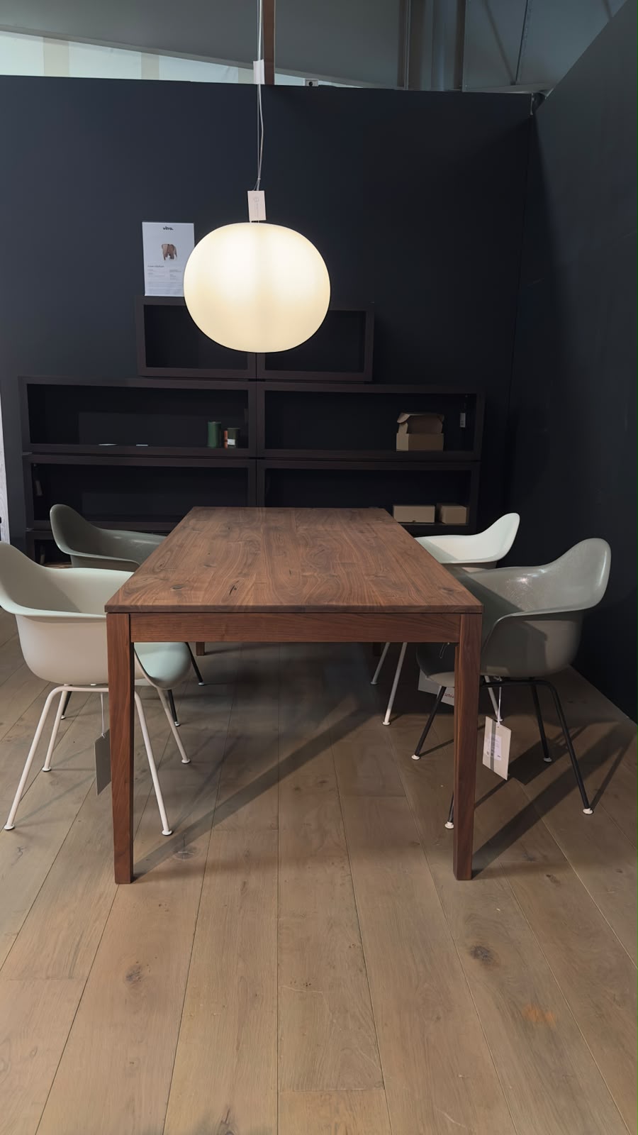 Scholtissek ZEBRA Dining Table made of naturally oiled knotty walnut, front view