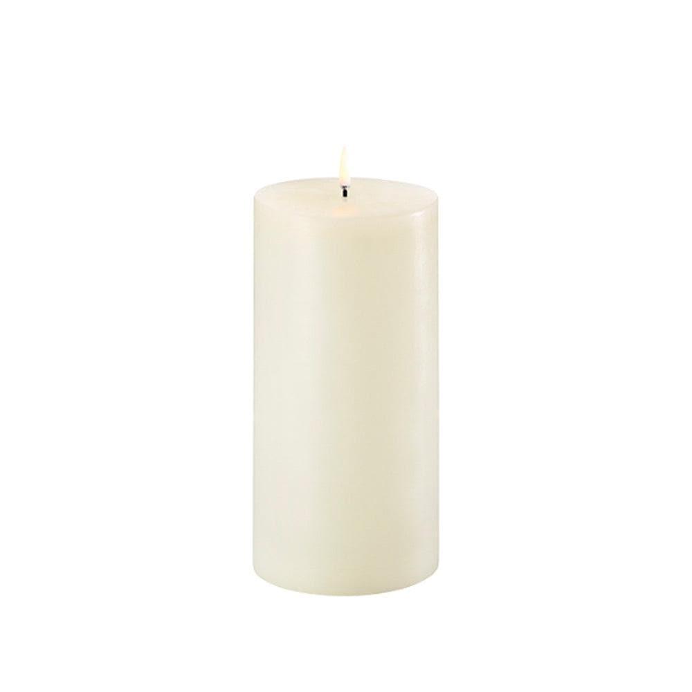 Kerze PILLAR SMOOTH LED Uyuni Ivory Ø7.8 x 15 cm | Piffany | Homestorys
