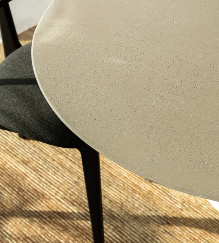 Dining Table ARI Ellipse