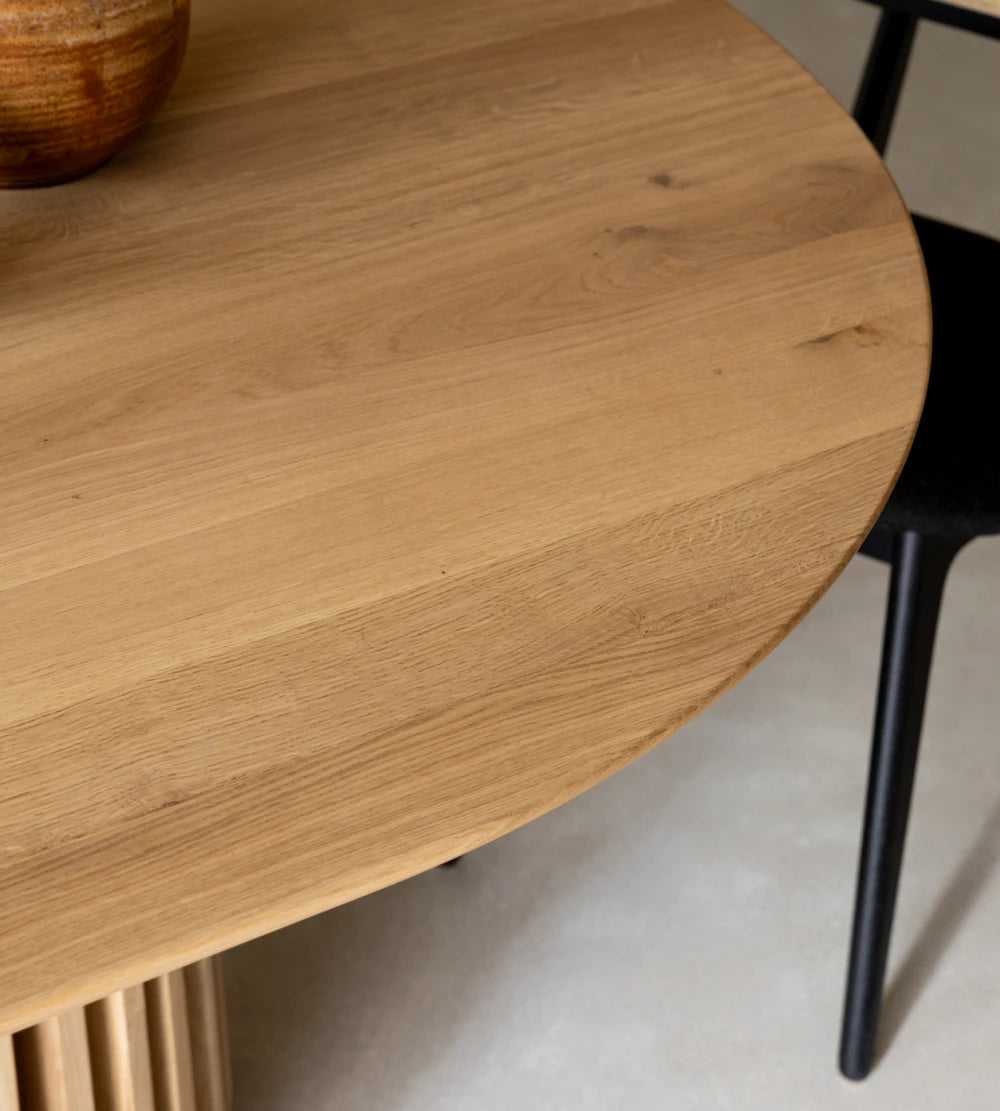 MARU Oval Dining Table
