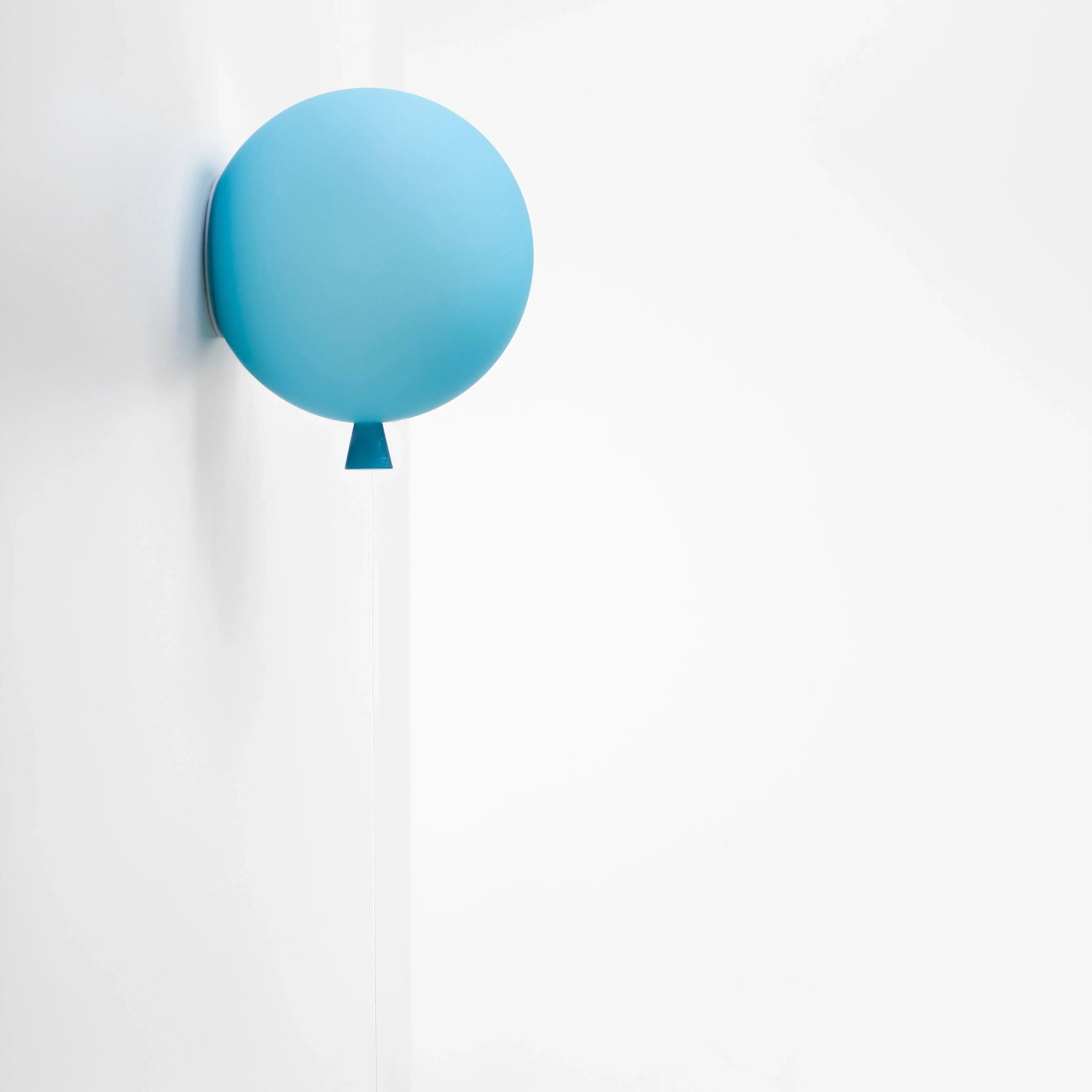 Wandlampe MEMORY WALL in Türkis matt – ruhige, moderne Farbgebung mit sanfter Lichtwirkung