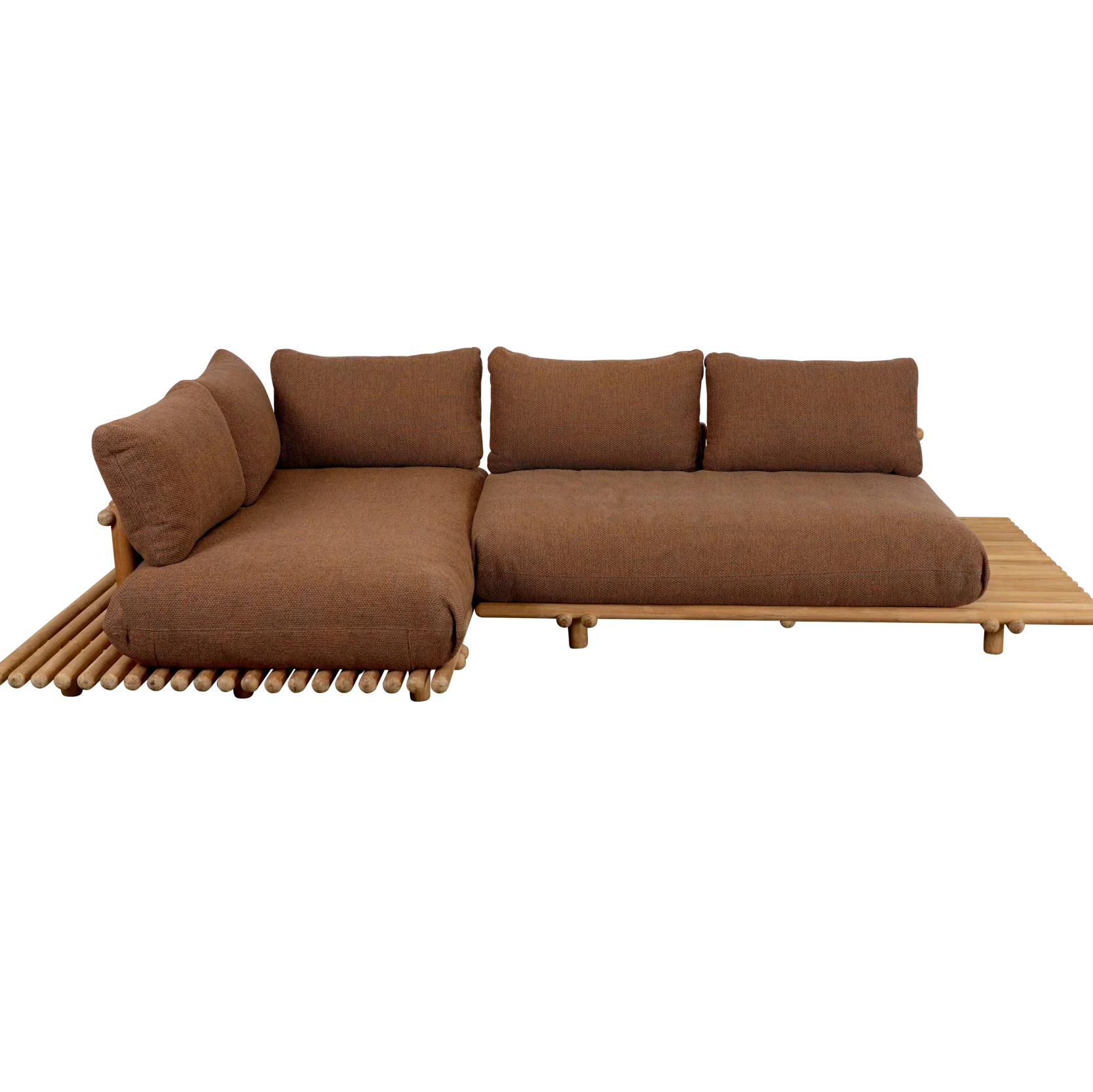 Lounge-Sofa STICKS von Cane-line in Teak mit Rise-Polstern in Umber Braun – warme Töne und einladender Komfort für Garten und Terrasse
