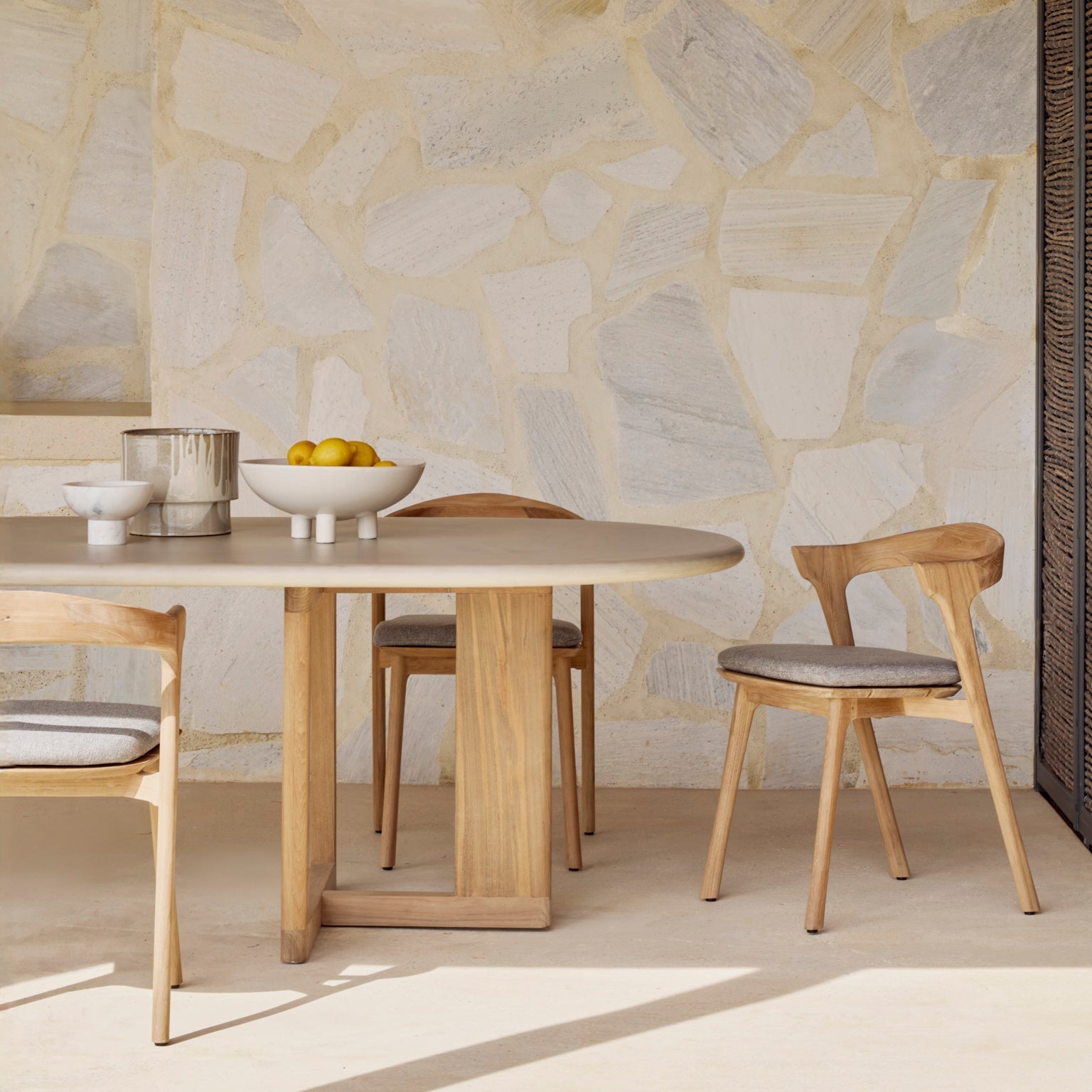 Der Trestle Tisch als Outdoor-Designklassiker – minimalistisch und hochwertig verarbeitet.