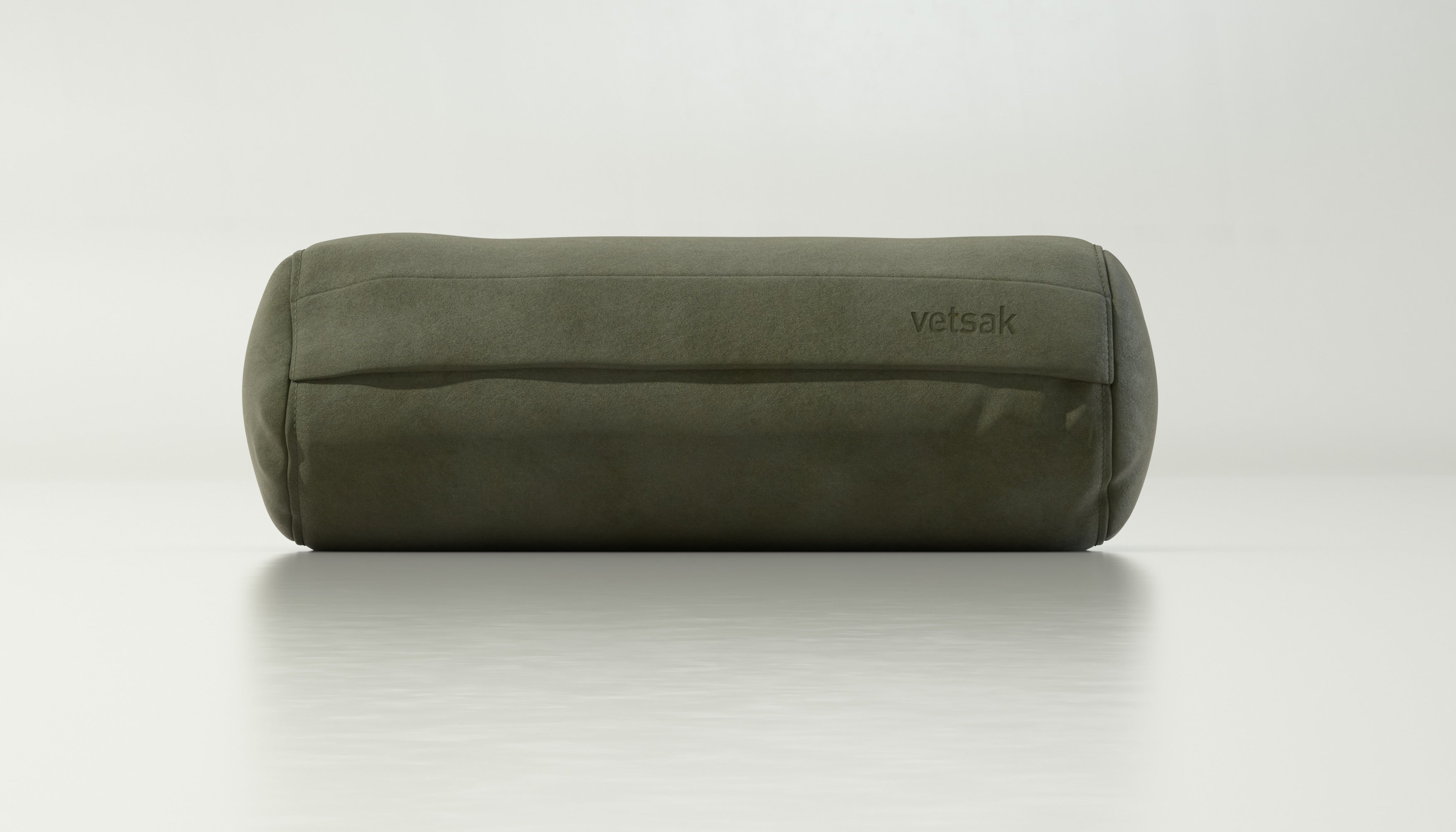 Noodle Kissen in Leder Olive – vielseitig kombinierbares Akzentkissen mit weicher Lederstruktur