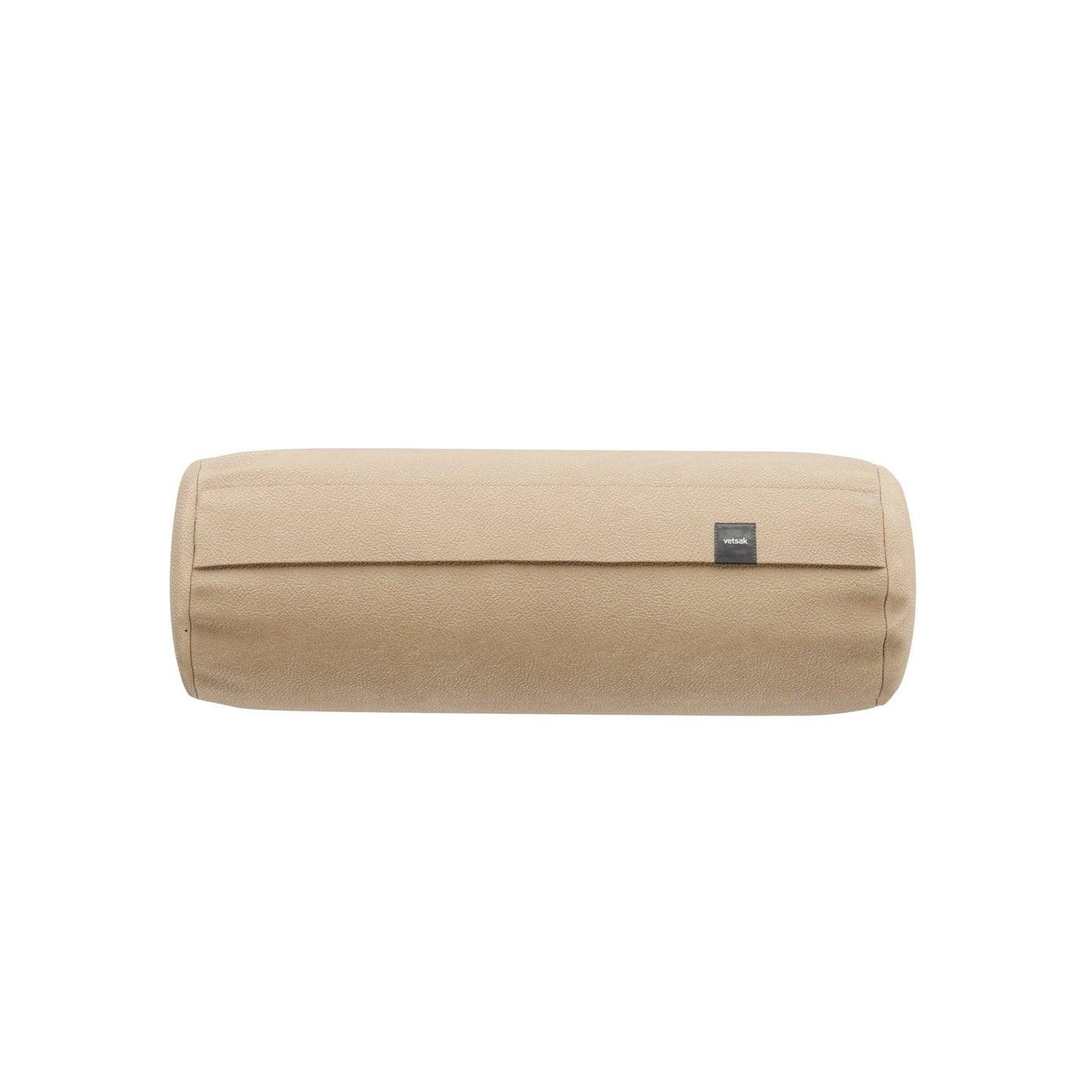 NOODLE Kissen von Vetsak in Leder Beige – edles Sofakissen aus Echtleder für moderne Wohnräume
