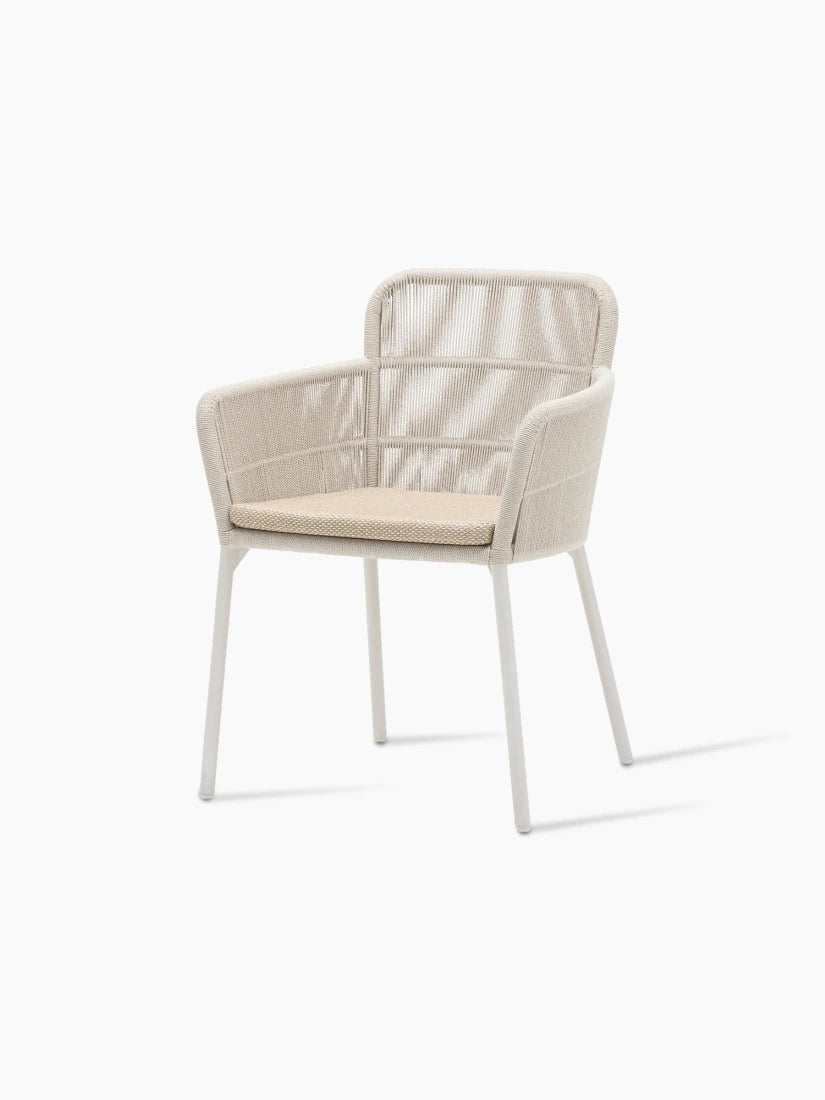 Vincent Sheppard AKARI Garden Chair with Armrests—Detail featuring twisted acrylic rope