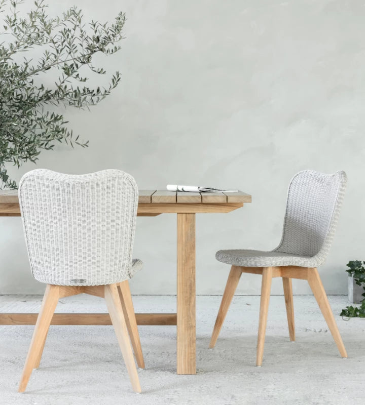 Chaise de jardin LENA de Vincent Sheppard, couleur Old Lace, avec structure en teck