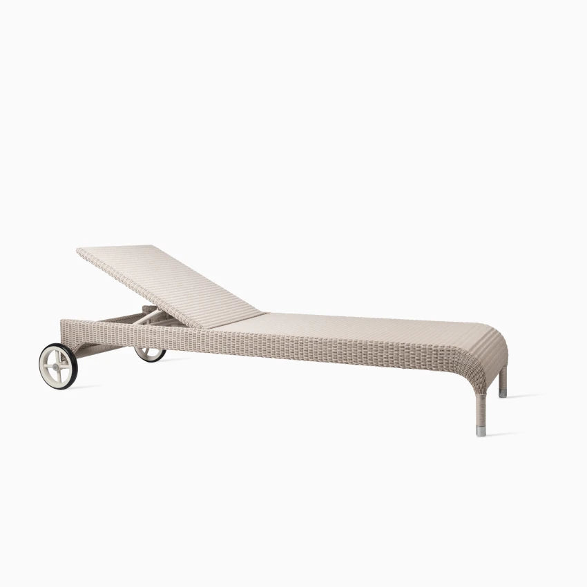 Vincent Sheppard SAFI Sun Lounger in Old Lace with Polyethylene Weave