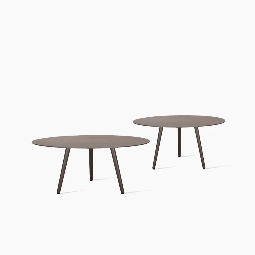 Table basse ronde LEO de Vincent Sheppard, en aluminium couleur lave