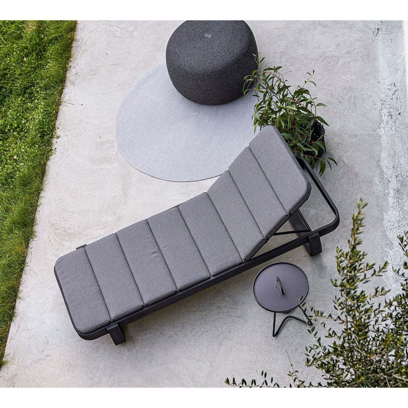 Sonnenliege CUT mit Kissen - Original Homestories
