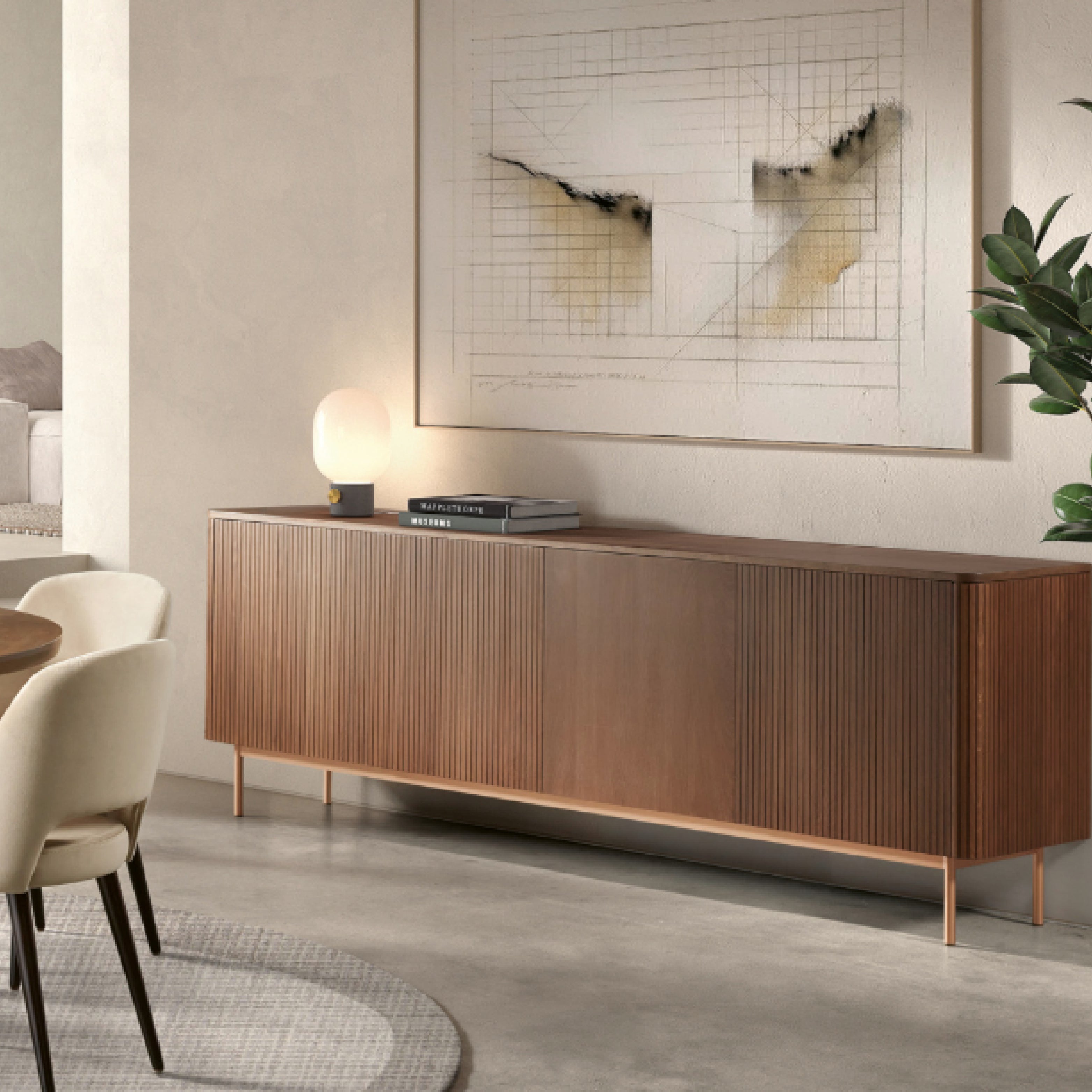 Michel Denolf modernes Sideboard aus Holz mit vertikaler Lamellenfront im Wohn- oder Essbereich