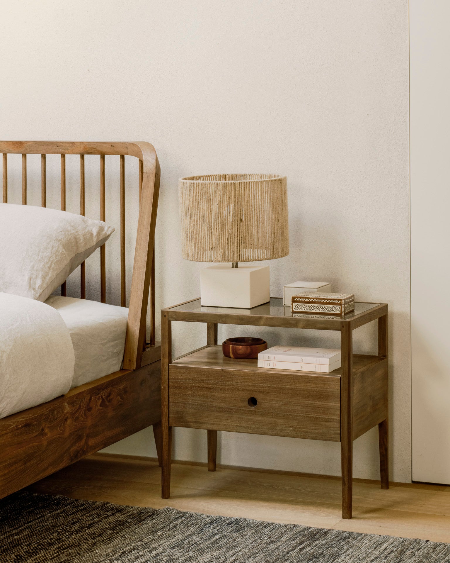 Table de nuit SPINDLE