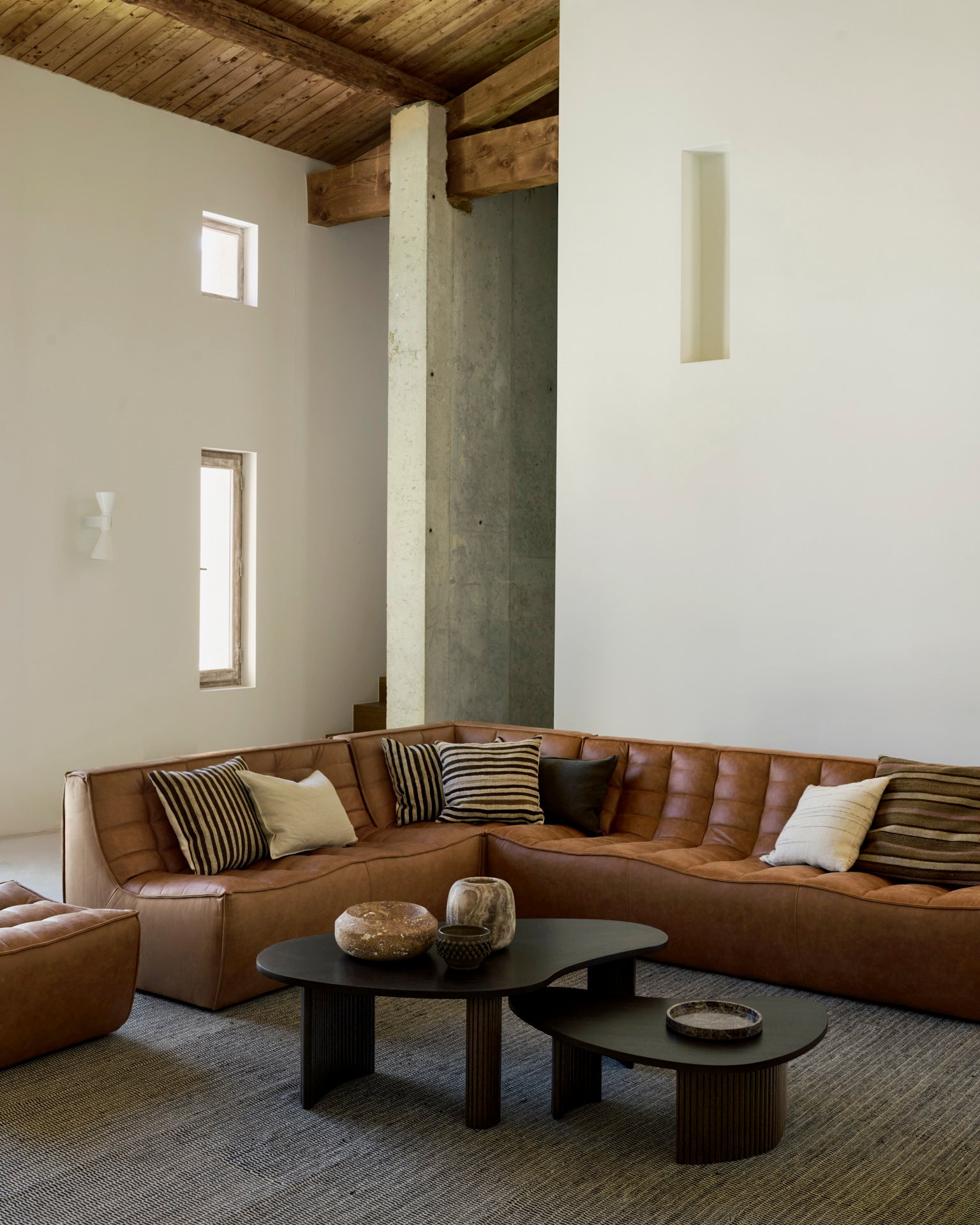 BOOMERANG coffee table