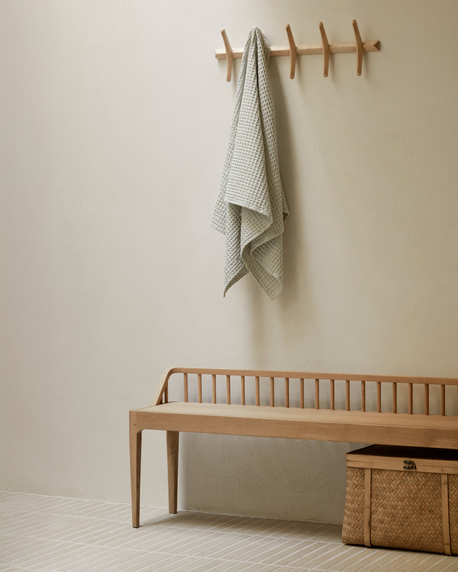 Crochet à vêtements PI