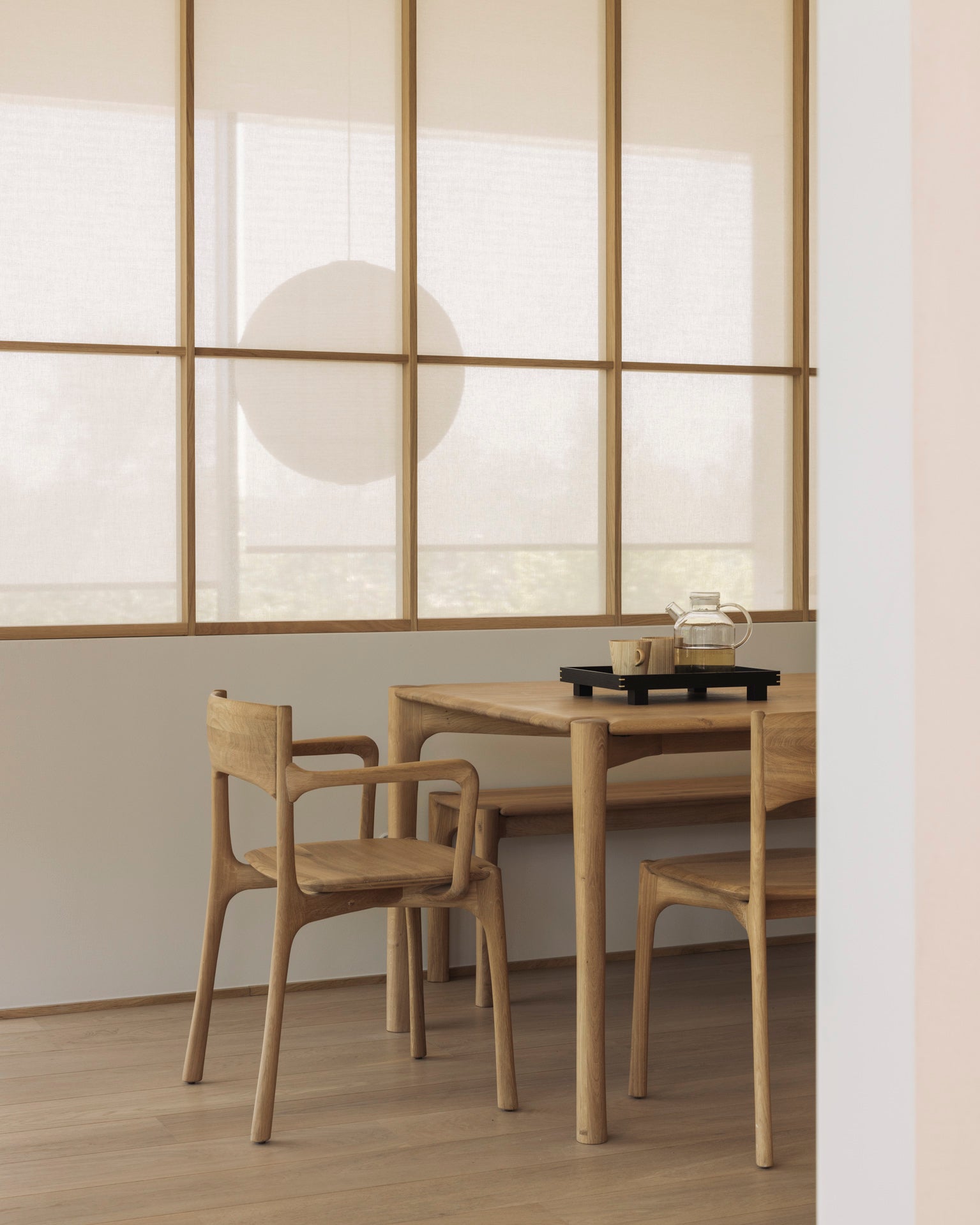 Ethnicraft PI chair made of oak in the dining area