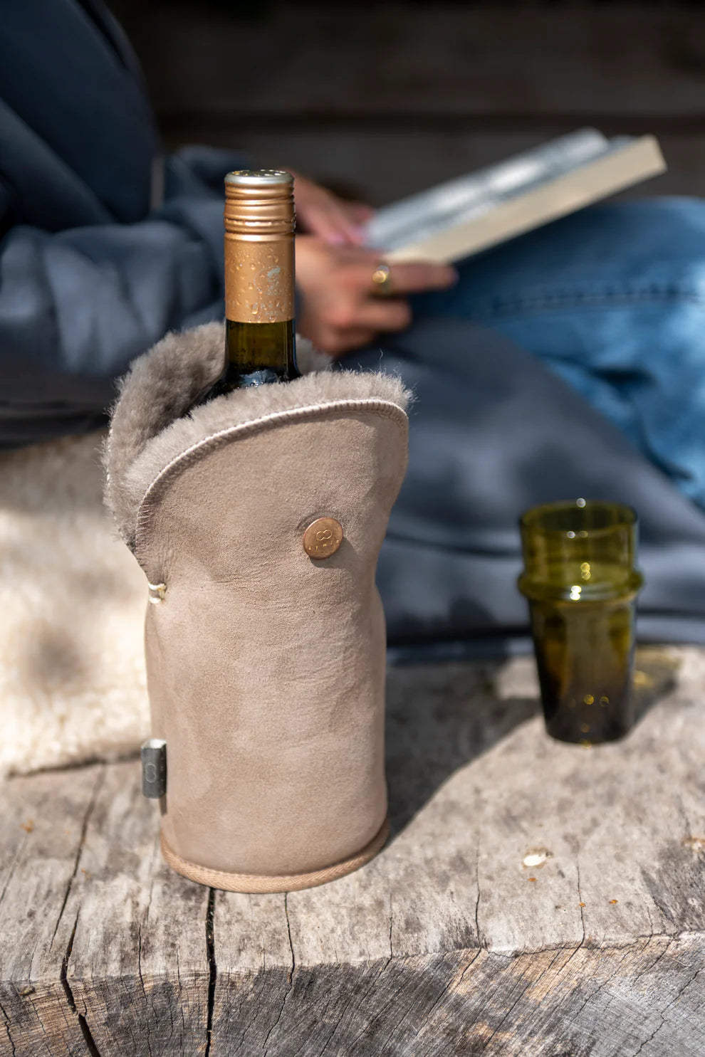 Wine cooler TULIP Stone Suede