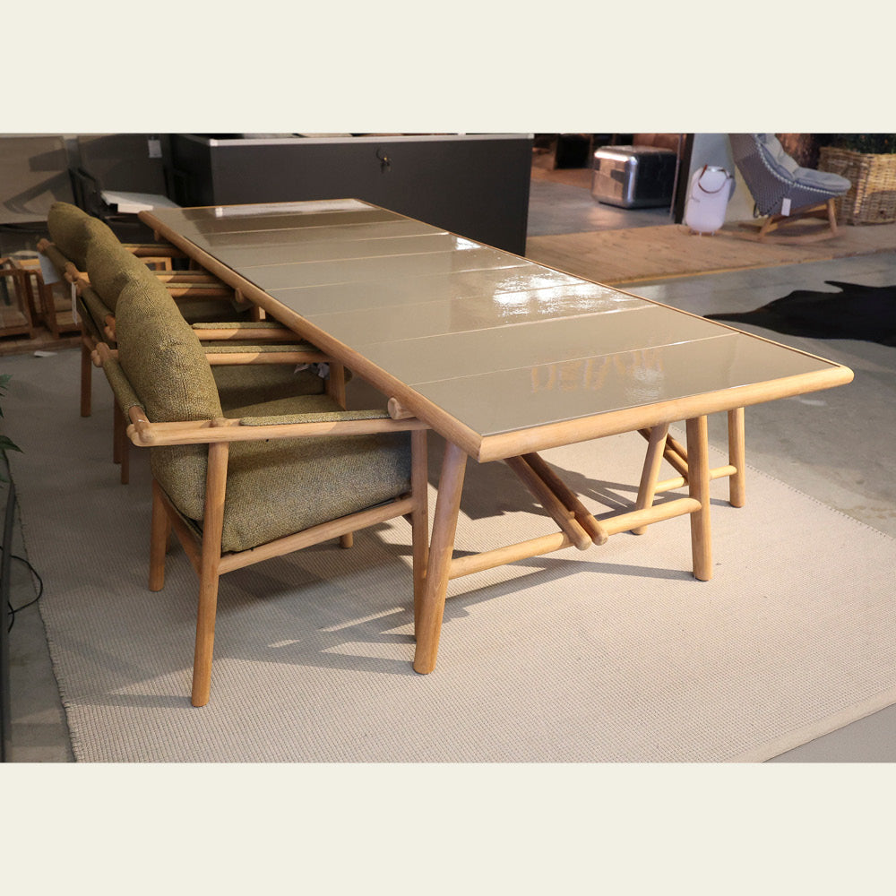 EXPO Cane-Line Table, banc et chaises STICKS