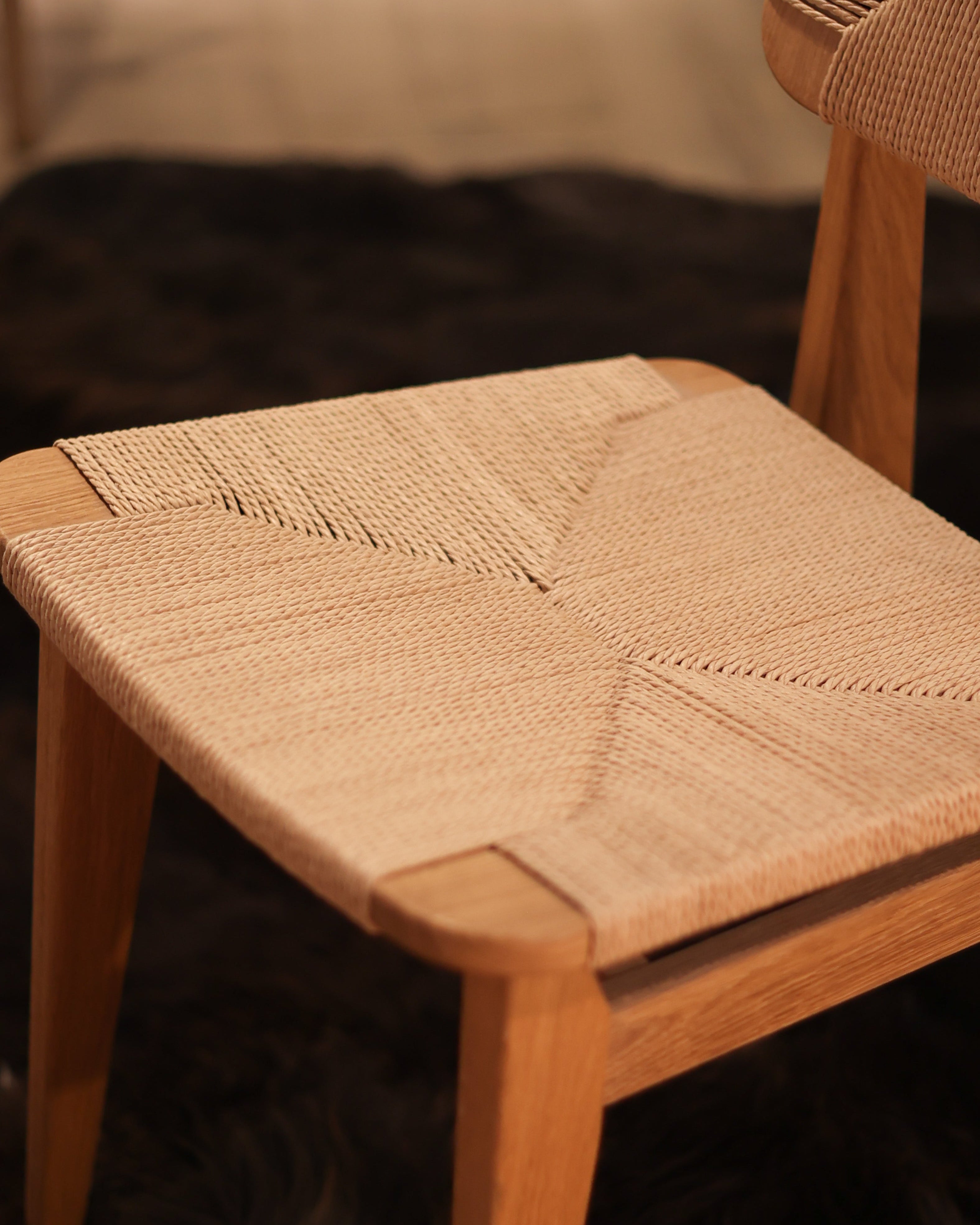 EXPO Gubi C Chaises