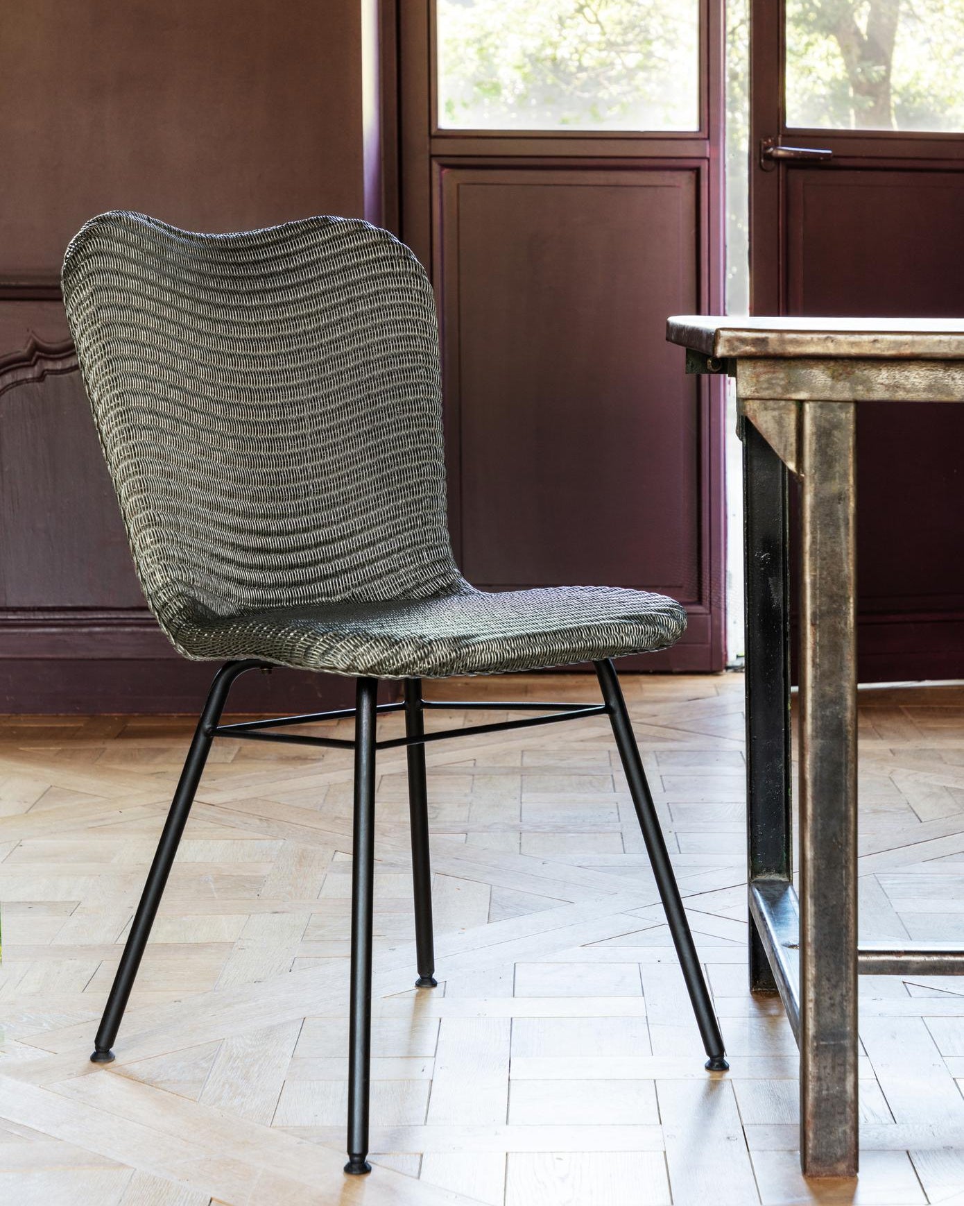 Chaise en acier Lily