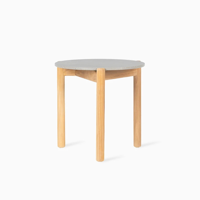 Vincent Sheppard ODA Round Coffee Table with a teak frame and a ceramic top in the color Flint