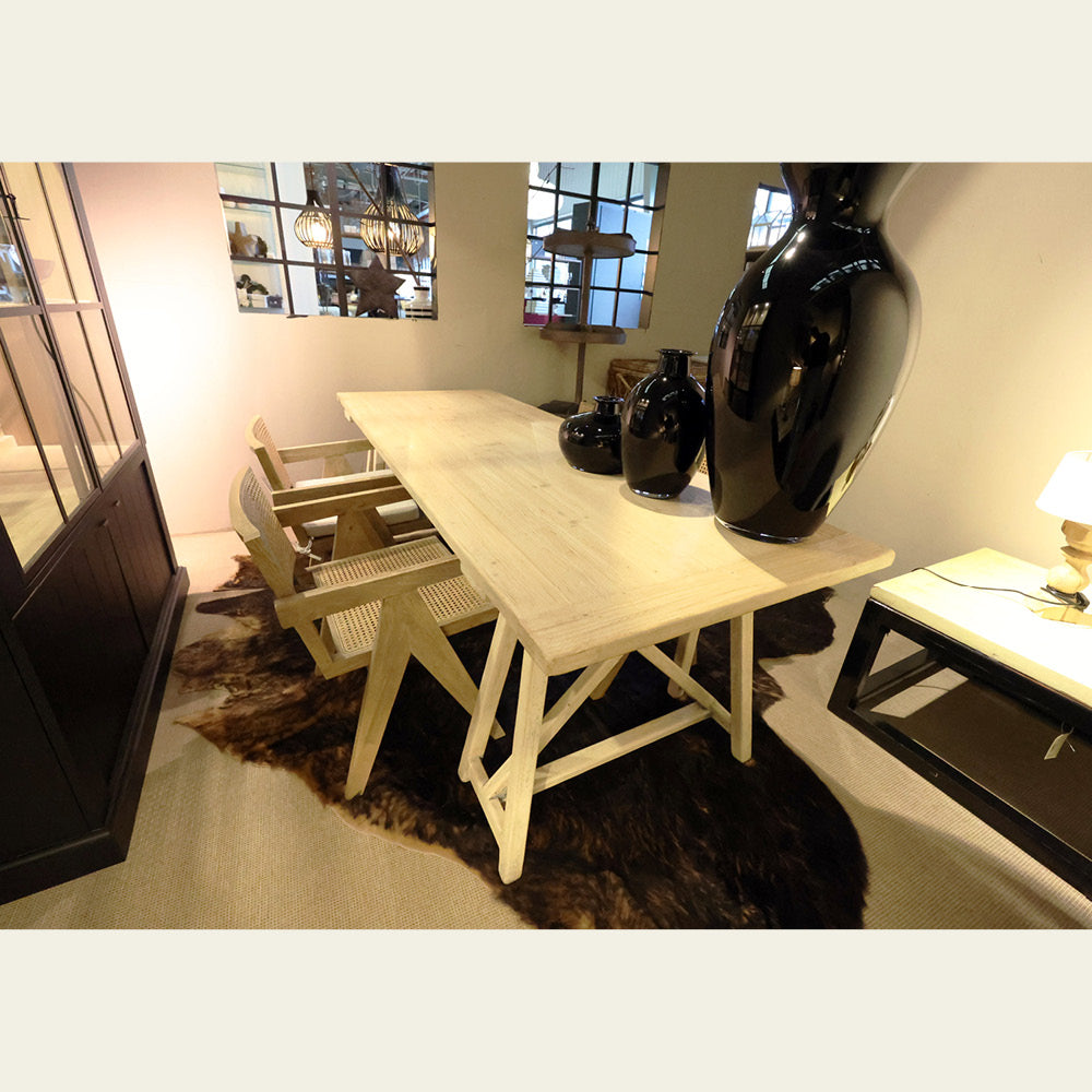 EXPO Flamant HEROM Desk with Flamant BRUNO Chairs