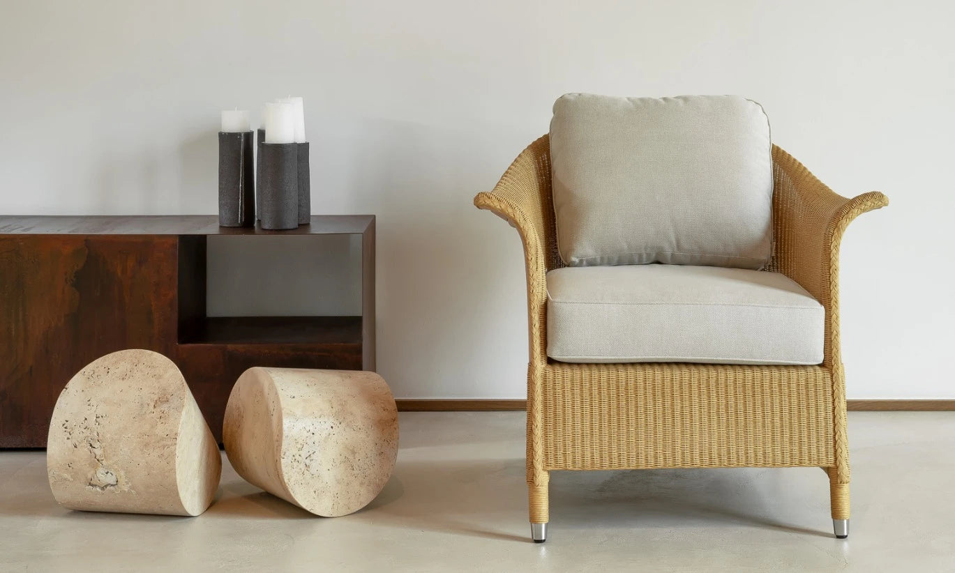 VICTOR Armchair