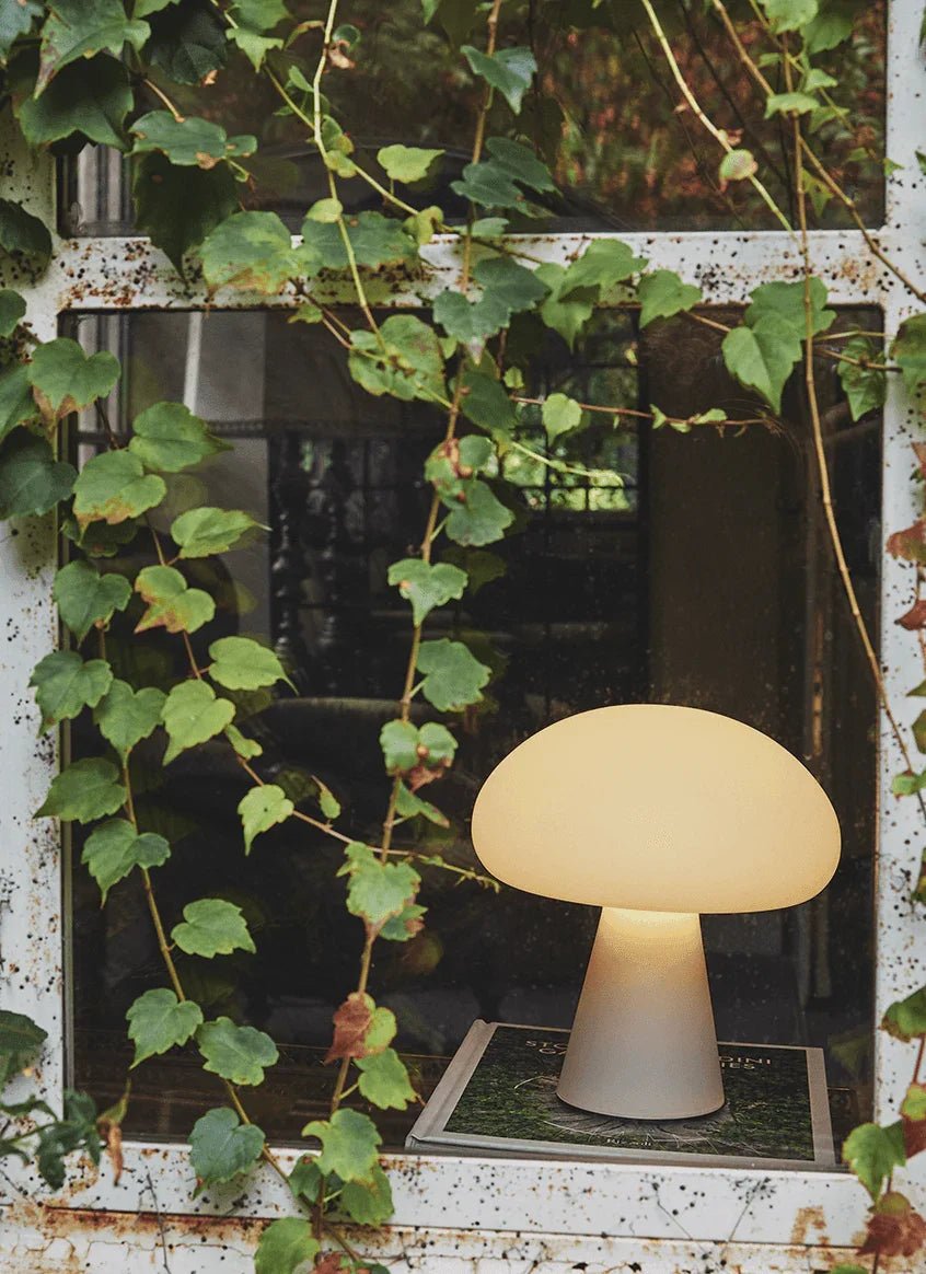 Gubi - Tragbare Lampe OBELLO - 10056712 | Homestorys