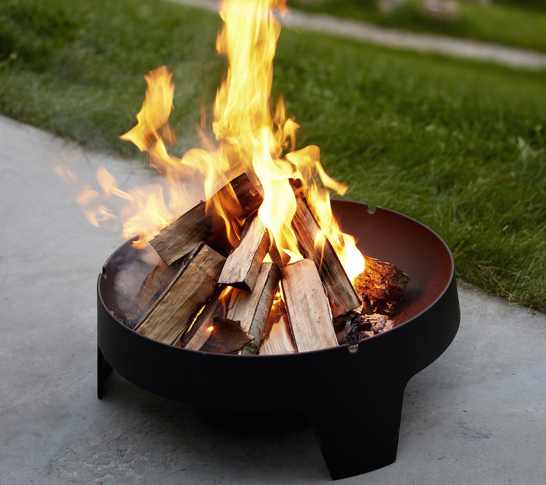 EXPO Cane-Line EMBER Fire Bowl