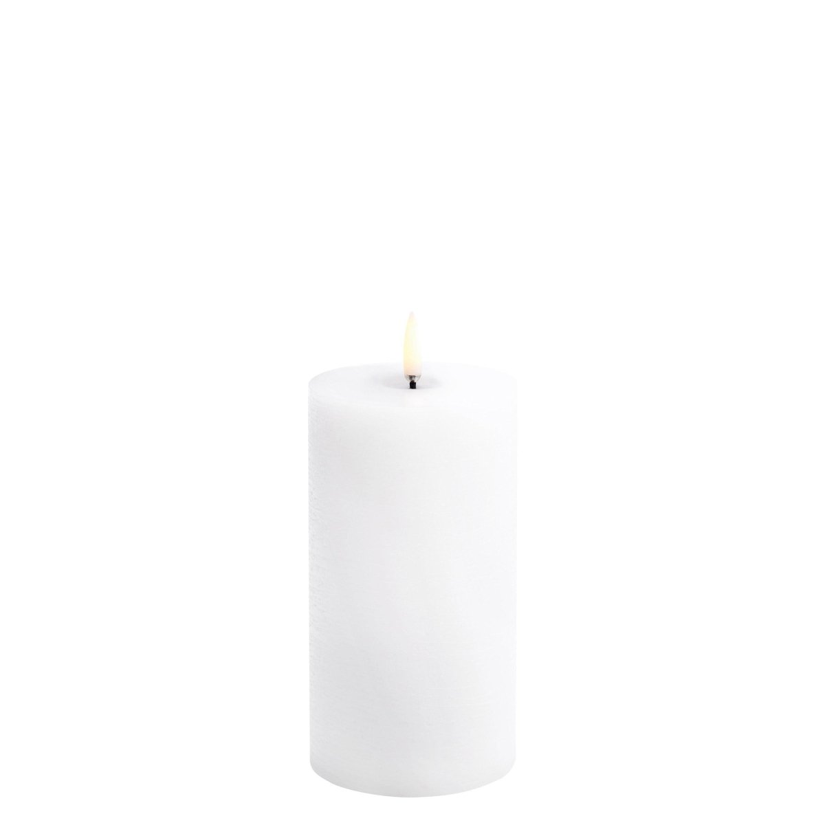 Piffany - Kerze MELTED PILLAR SMOOTH LED Uyuni - Nordic White Ø7.8x15.2cm - UL-PI-NWM78015 | Homestorys