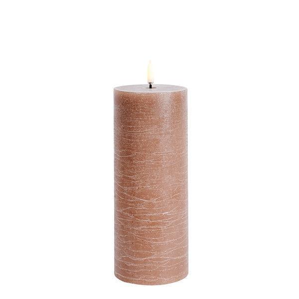 Piffany - Kerze PILLAR RUSTIC LED Uyuni Caramel Ø7.8 x 20.3cm - UL-PI-CA-C78020 | Homestorys