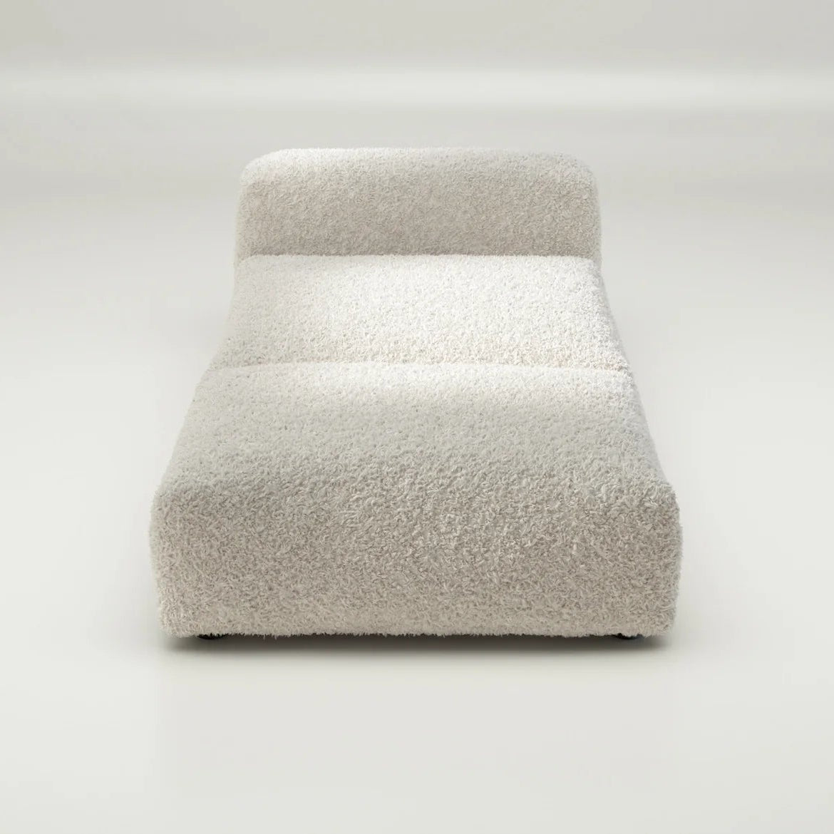 Sofa Set 07 Doodle Creme von Vetsak – helles Modularsofa mit texturierter Oberfläche, ohne Kissen