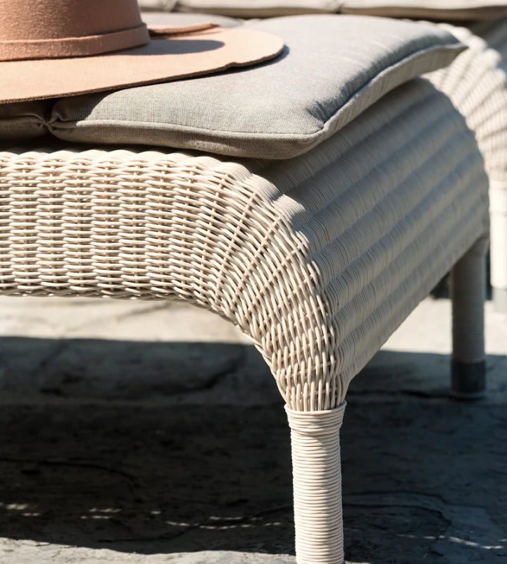 Vincent Sheppard SAFI Sun Lounger Detail with Aluminum Frame and Wicker Weave