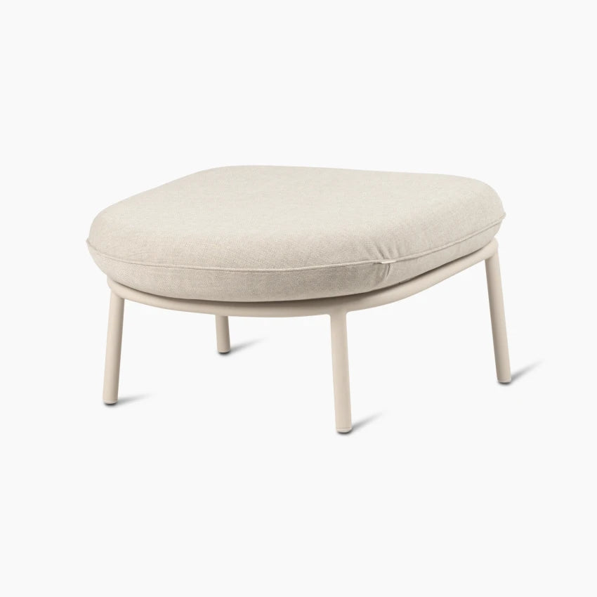Tabouret KODO de Vincent Sheppard, couleur Dune White, avec un coussin couleur Almond